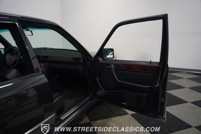 1993 Mercedes - Benz 500E