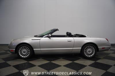2004 Ford Thunderbird