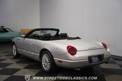 2004 Ford Thunderbird
