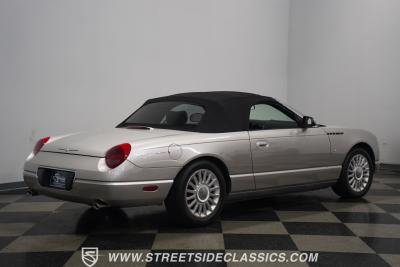 2004 Ford Thunderbird