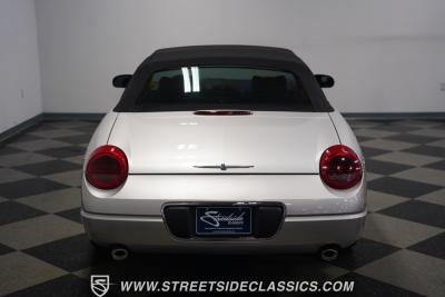 2004 Ford Thunderbird