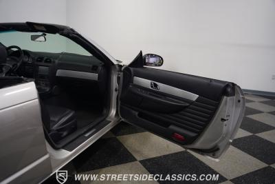 2004 Ford Thunderbird