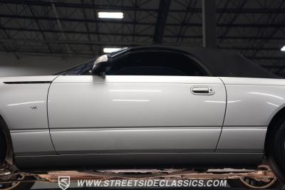 2004 Ford Thunderbird