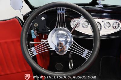 1932 Ford Highboy Roadster