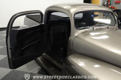 1948 Ford F-1 Restomod