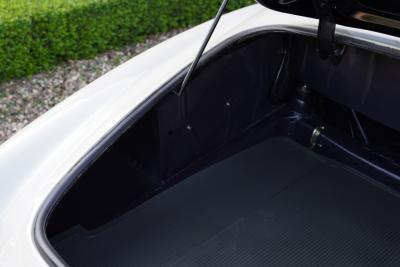 1962 Mercedes - Benz Mercedes Benz 190 SL &ldquo;Wei&szlig;&shy;grau &uuml;ber Rot&rdquo;