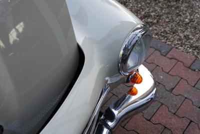 1962 Mercedes - Benz Mercedes Benz 190 SL &ldquo;Wei&szlig;&shy;grau &uuml;ber Rot&rdquo;