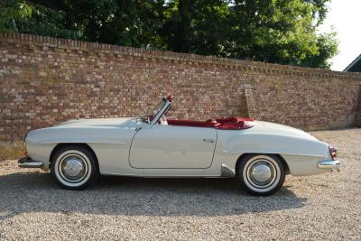 1962 Mercedes - Benz Mercedes Benz 190 SL &ldquo;Wei&szlig;&shy;grau &uuml;ber Rot&rdquo;