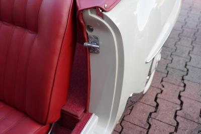 1962 Mercedes - Benz Mercedes Benz 190 SL &ldquo;Wei&szlig;&shy;grau &uuml;ber Rot&rdquo;