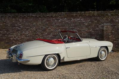 1962 Mercedes - Benz Mercedes Benz 190 SL &ldquo;Wei&szlig;&shy;grau &uuml;ber Rot&rdquo;