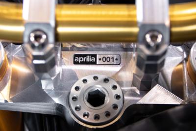2002 Aprilia RSV R 1000 TUONO