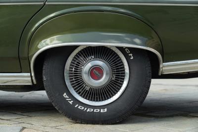 1976 Ford GRAN TORINO 4 DOOR 5.7 V8 BROUGHAM