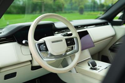 2024 Land Rover RANGE ROVER 4.4 V8 AUTOBIOGRAPHY