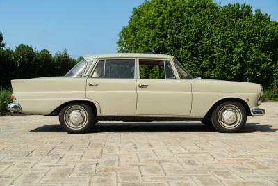 1966 Mercedes - Benz 200 CODINE