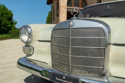 1966 Mercedes - Benz 200 CODINE