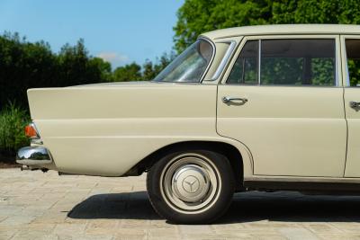 1966 Mercedes - Benz 200 CODINE