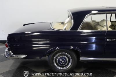 1966 Mercedes - Benz 250SE Coupe