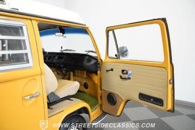 1972 Volkswagen Westfalia Camper