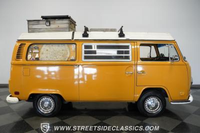 1972 Volkswagen Westfalia Camper