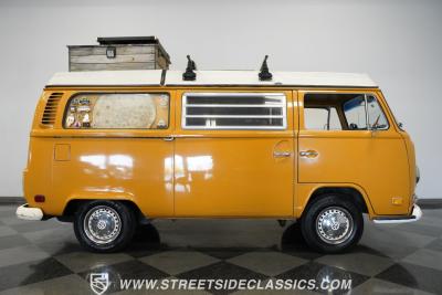 1972 Volkswagen Westfalia Camper