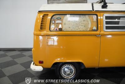 1972 Volkswagen Westfalia Camper