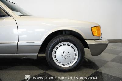 1990 Mercedes - Benz 560SEC