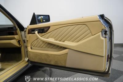 1990 Mercedes - Benz 560SEC