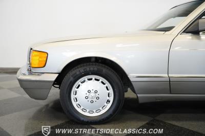 1990 Mercedes - Benz 560SEC