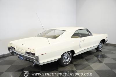 1966 Pontiac 2+2 Hardtop
