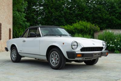 1981 Fiat PININFARINA SPIDEREUROPA