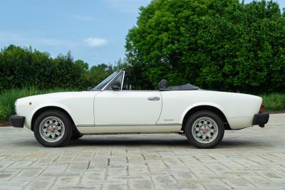 1981 Fiat PININFARINA SPIDEREUROPA