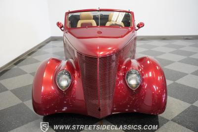 1937 Ford Cabriolet Street Rod