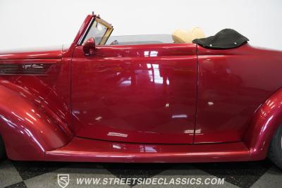 1937 Ford Cabriolet Street Rod
