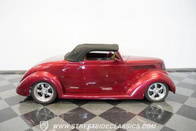 1937 Ford Cabriolet Street Rod