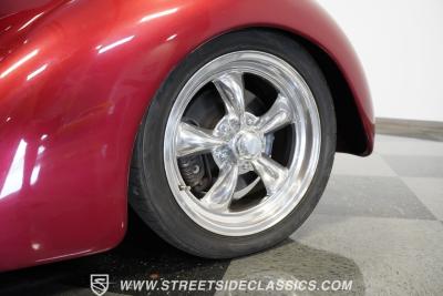 1937 Ford Cabriolet Street Rod