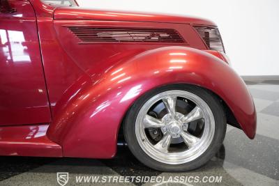 1937 Ford Cabriolet Street Rod