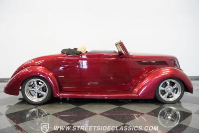 1937 Ford Cabriolet Street Rod