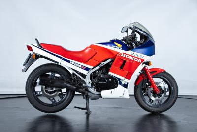 1986 Honda VF 500 F