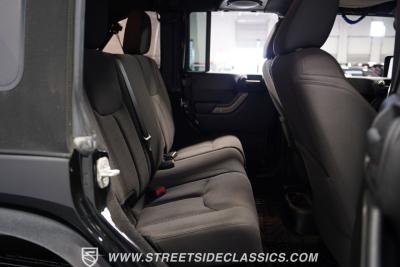 2014 Jeep Wrangler Unlimited Sport Hemi