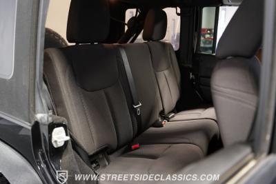 2014 Jeep Wrangler Unlimited Sport Hemi