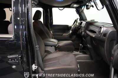 2014 Jeep Wrangler Unlimited Sport Hemi