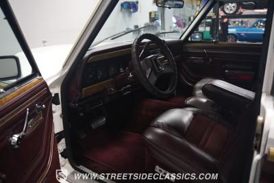 1988 Jeep Grand Wagoneer