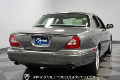2004 Jaguar XJ8