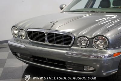 2004 Jaguar XJ8