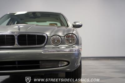 2004 Jaguar XJ8