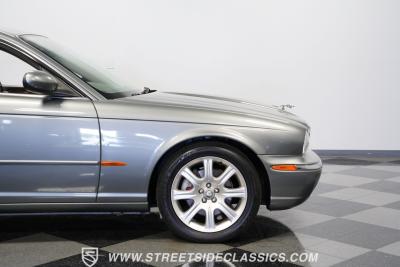 2004 Jaguar XJ8
