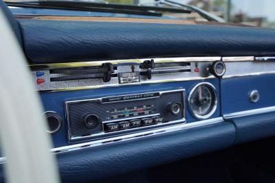 1968 Mercedes - Benz Mercedes Benz 280 SL Pagode &ldquo;with manual gearbox&rdquo;