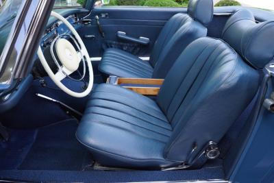 1968 Mercedes - Benz Mercedes Benz 280 SL Pagode &ldquo;with manual gearbox&rdquo;