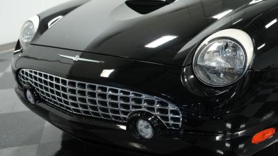 2002 Ford Thunderbird