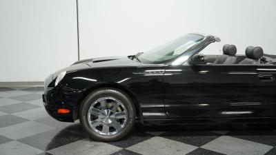 2002 Ford Thunderbird